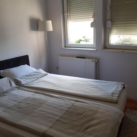 Apartman Veselinovic Free Parking Vranje Eksteriør billede