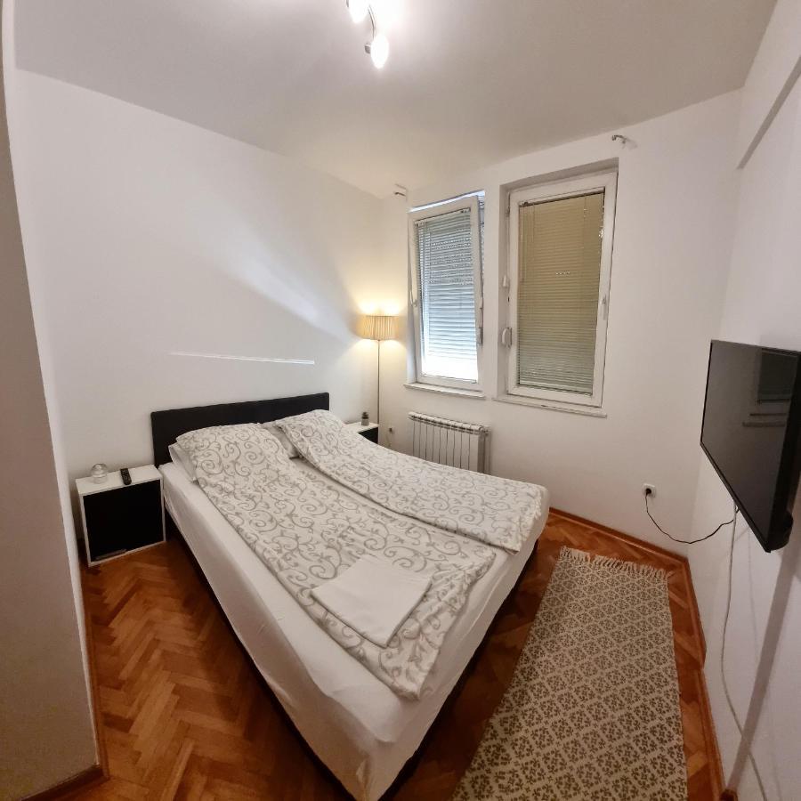 Apartman Veselinovic Free Parking Vranje Eksteriør billede
