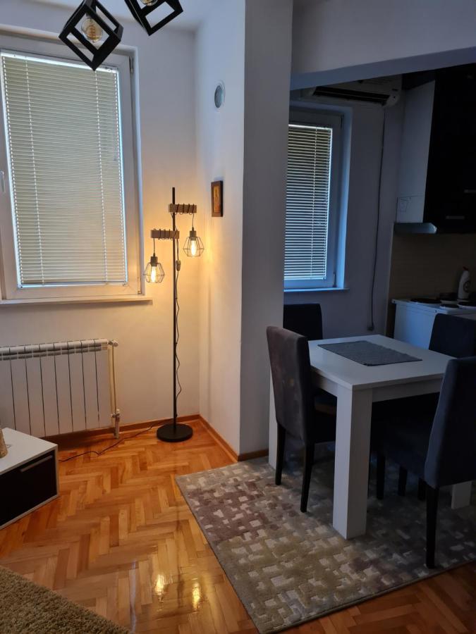 Apartman Veselinovic Free Parking Vranje Eksteriør billede