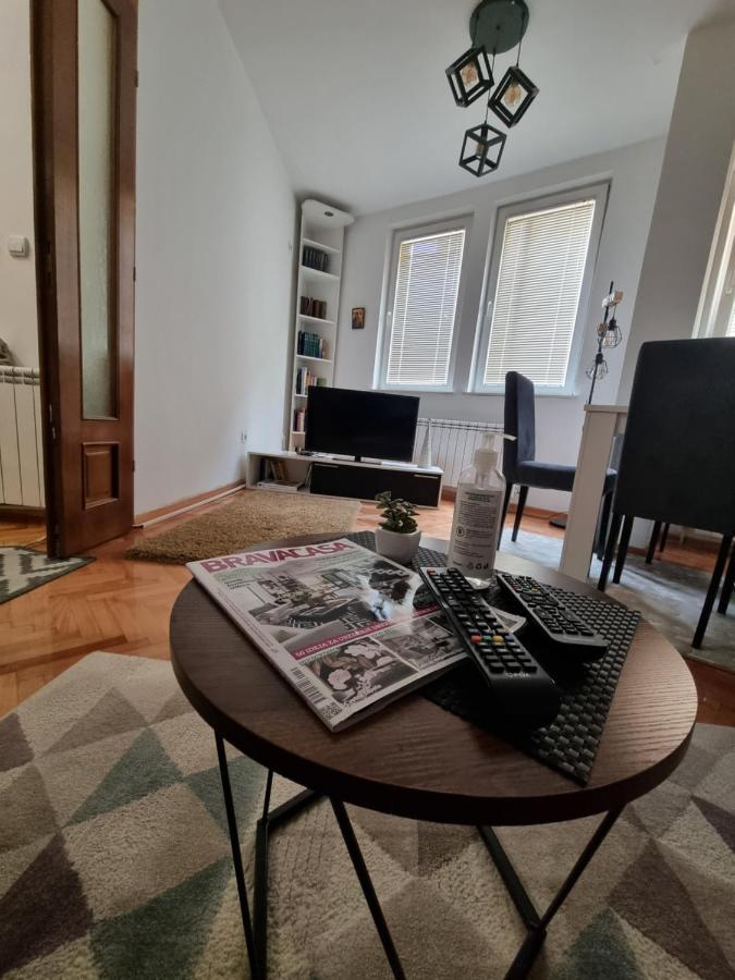 Apartman Veselinovic Free Parking Vranje Eksteriør billede