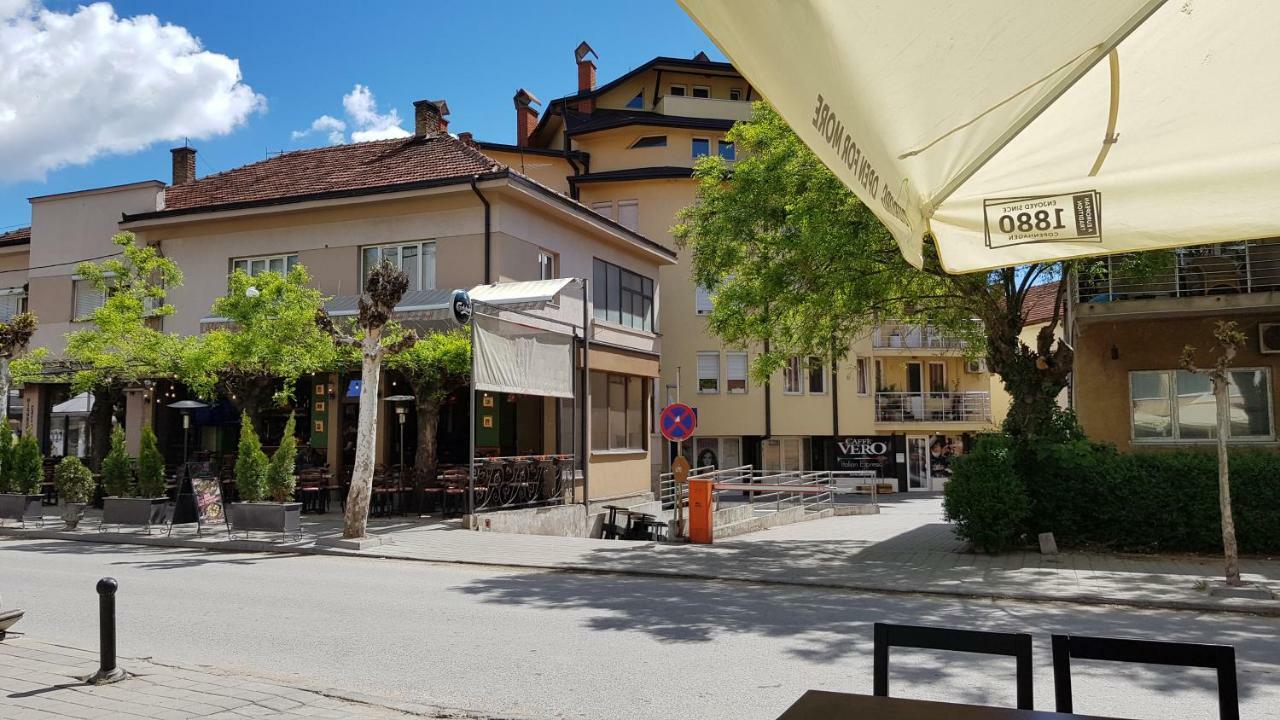 Apartman Veselinovic Free Parking Vranje Eksteriør billede