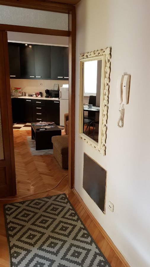 Apartman Veselinovic Free Parking Vranje Eksteriør billede